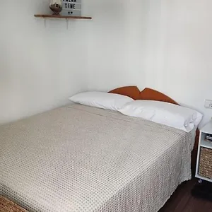  Habitación en casa particular Privada Preciosa Grande Centro Tambien Cerca De La Playa Wi-fi España